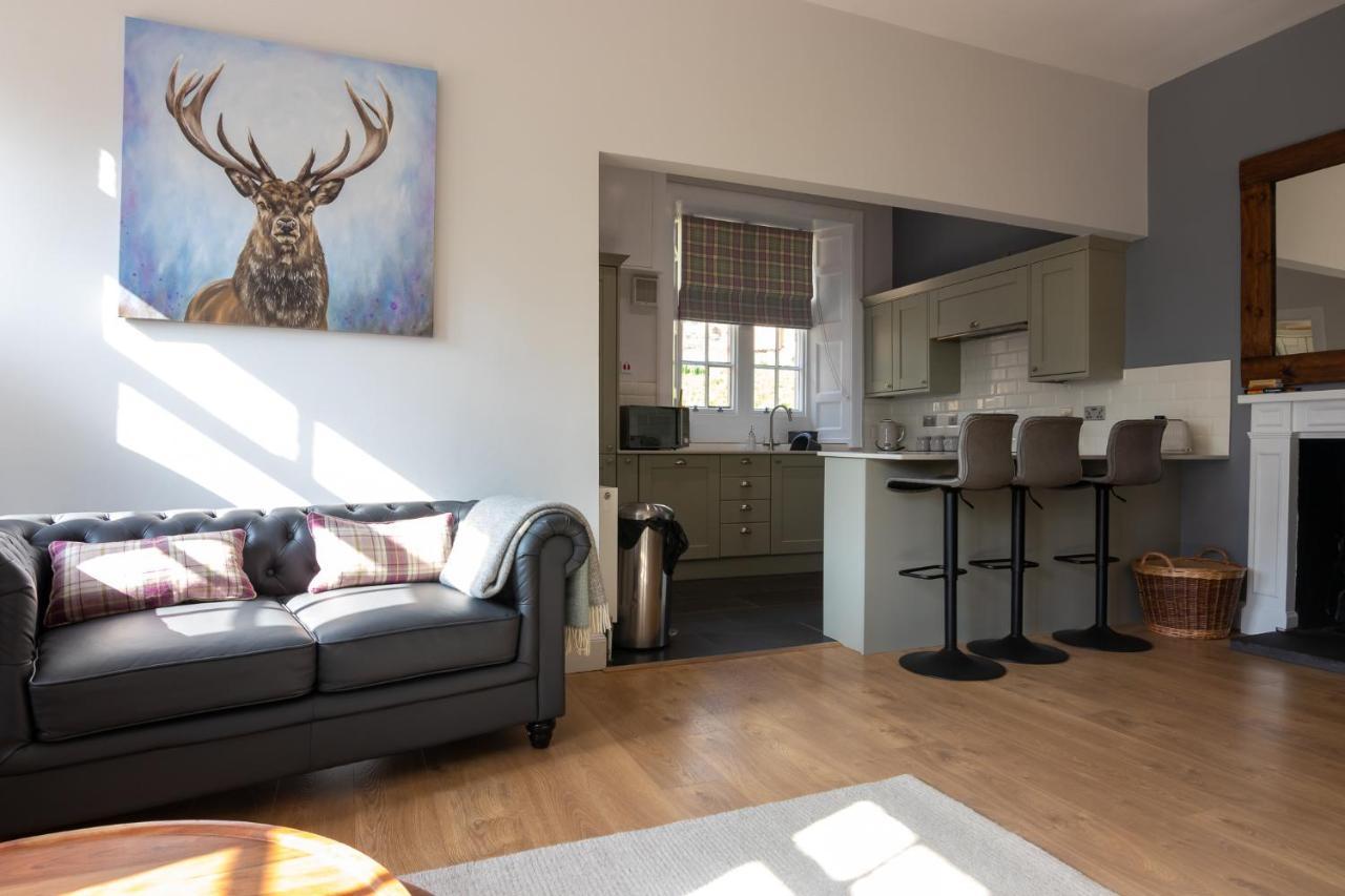 Laundry Cottage: Drumlanrig Castle ธอร์นฮิลล์ ภายนอก รูปภาพ