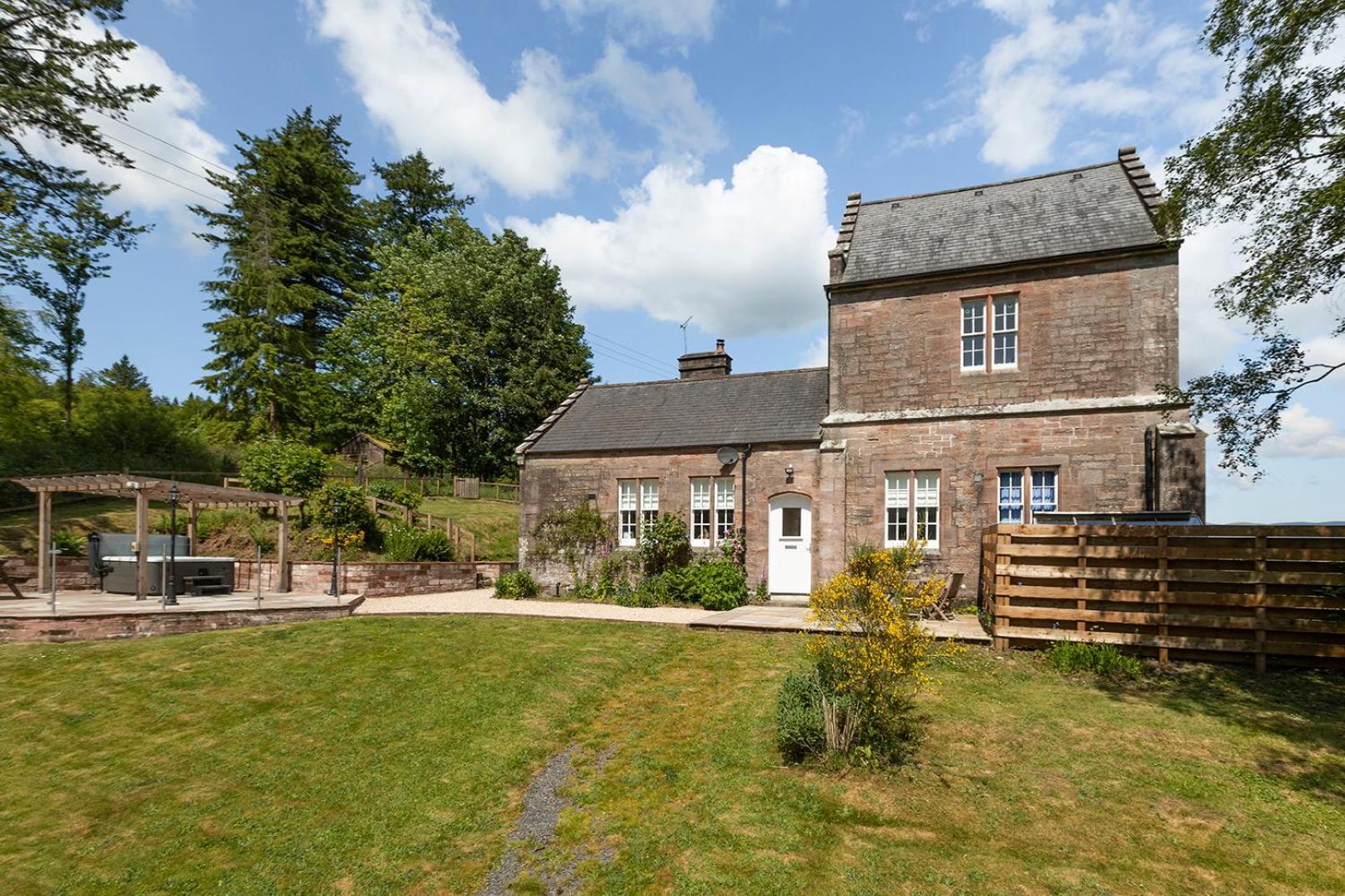 Laundry Cottage: Drumlanrig Castle ธอร์นฮิลล์ ภายนอก รูปภาพ