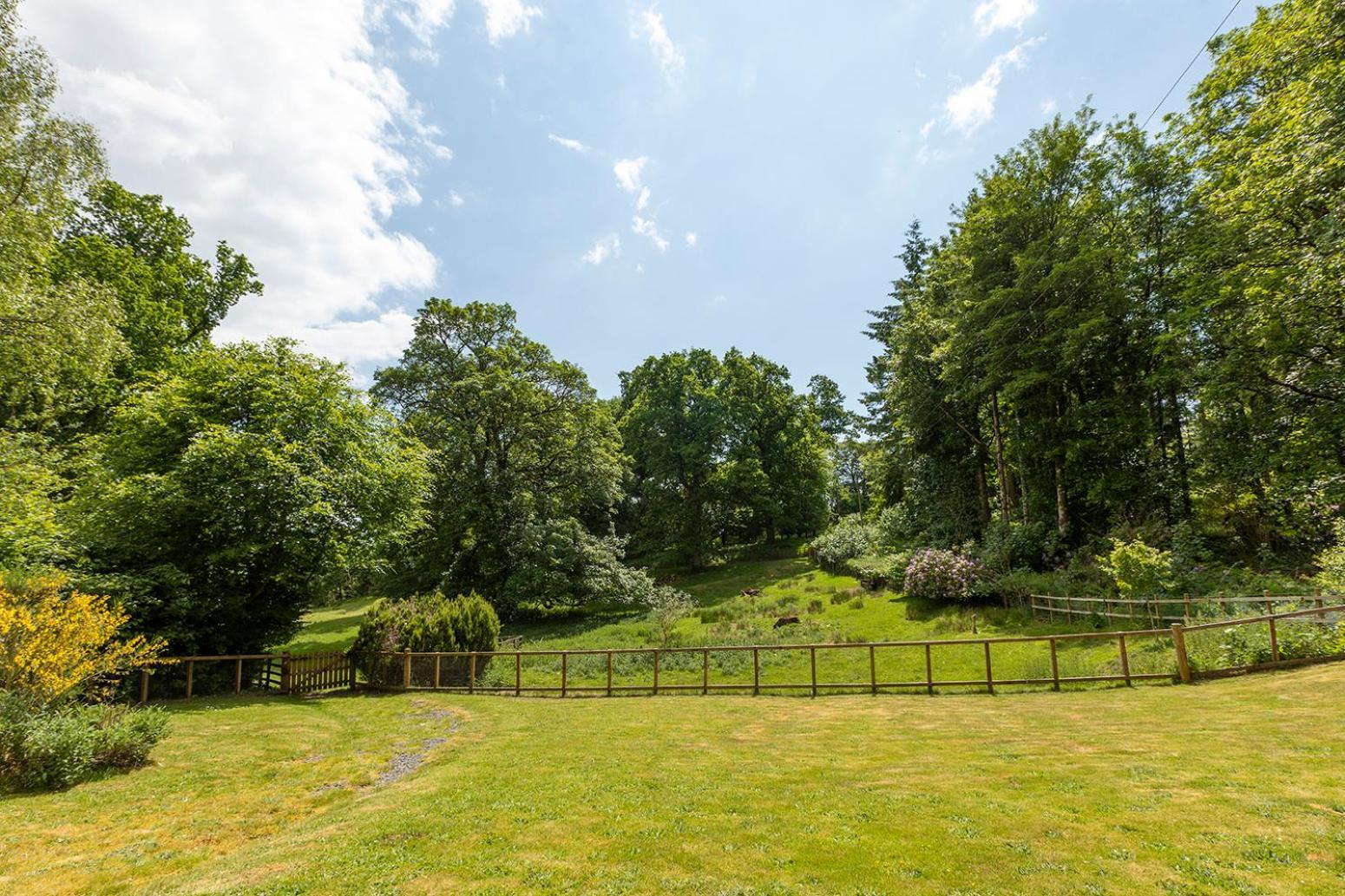 Laundry Cottage: Drumlanrig Castle ธอร์นฮิลล์ ภายนอก รูปภาพ